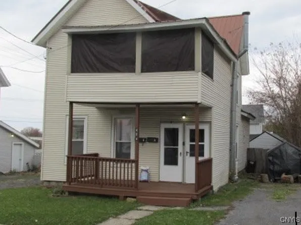 424 Prospect St, Watertown, NY 13601
