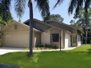 7869 Pine Trace Dr, Sarasota, FL 34243