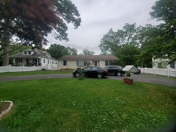 3rd image of 734 Park Ave
