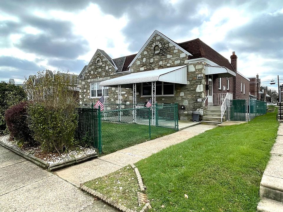 1st image of 2312 Oakmont St