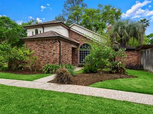 13932 Paradise Valley Dr, Houston, TX 77069