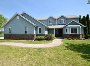 W174S8278 Clearbrook Dr, City Of Muskego, WI 53150