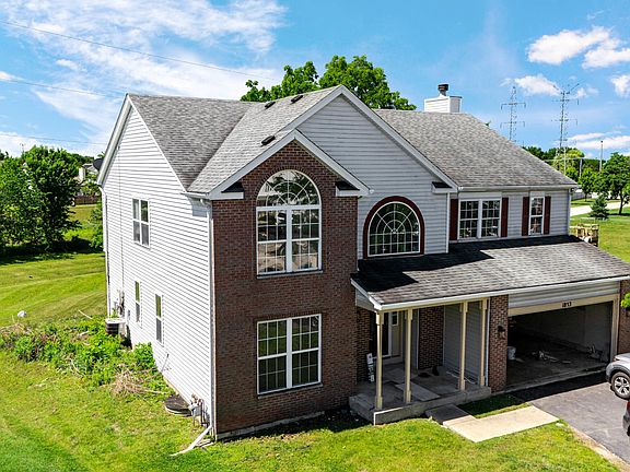 2nd image of 1853 Lake Shore Ct