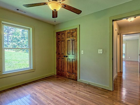 149th image of 3622 Sandy Ford Rd