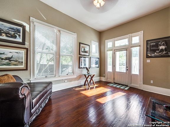 5th image of 411 Cedar St