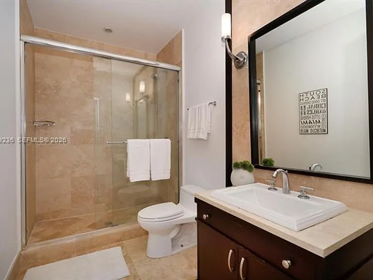 3425 Alhambra Cir — Photo 33