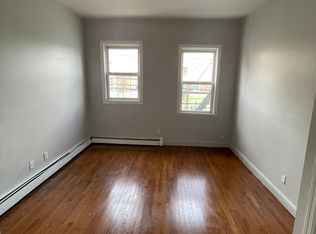 232 3rd St #1, Elizabethport, NJ 07206