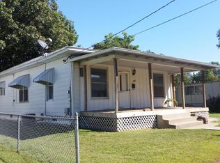 109 E Hawkins St, Pinckneyville, IL 62274