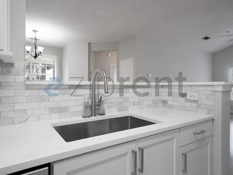 603 Spring Heights Ln SE #603 — Photo 12