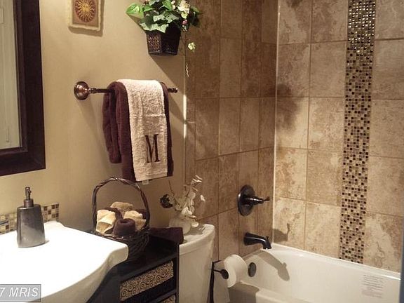 3rd image of 101 Southampton Ct #101