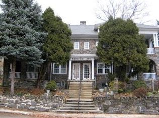 33 Price Ave, Narberth, PA 19072