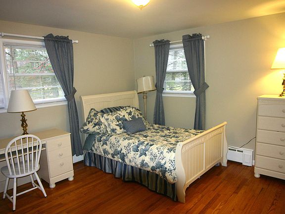 5th image of 3512 Barkley Dr