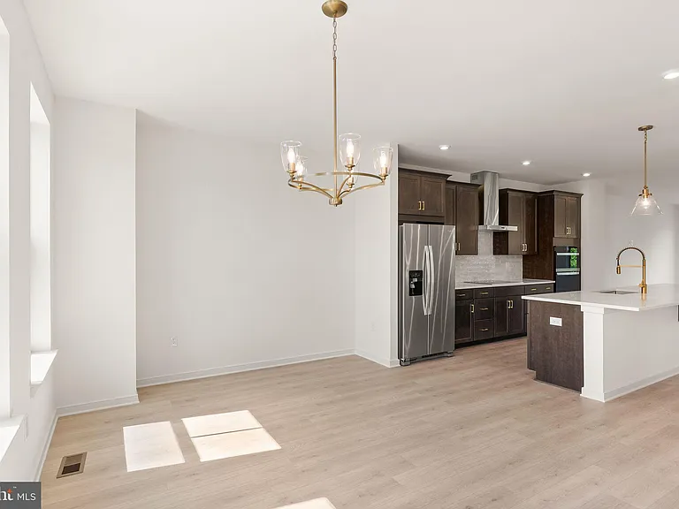 6230 Folly Ln — Photo 12