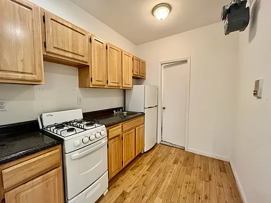 Rented by Best Apartments North Inc | media 8