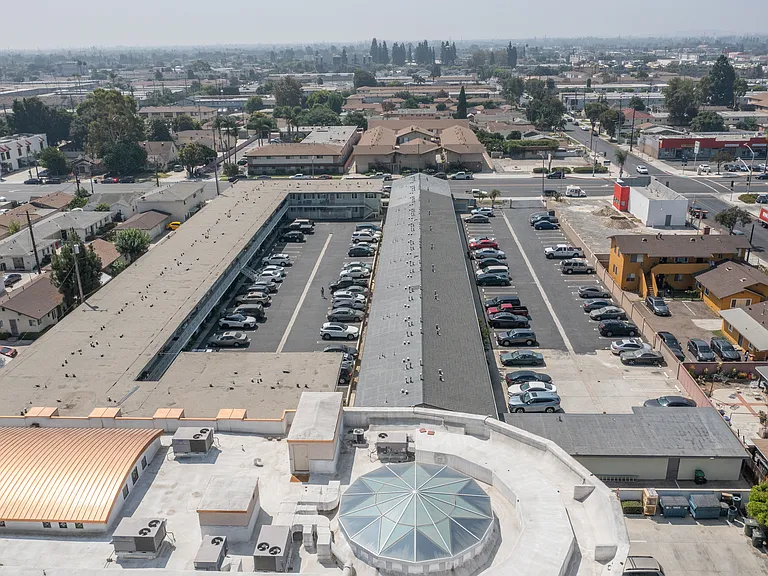 10015 Alondra Blvd — Photo 15