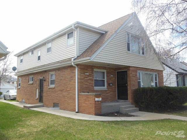 7415 W Congress Side
