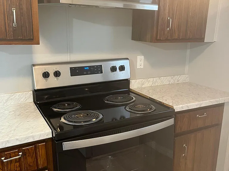 710 E Avenue G #5 — Photo 8