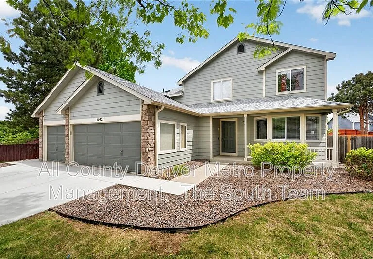 19721 E Stanford Dr — Photo 1
