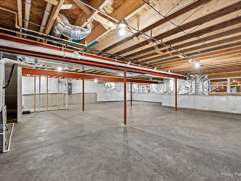 301 Westminster Ct — Photo 30