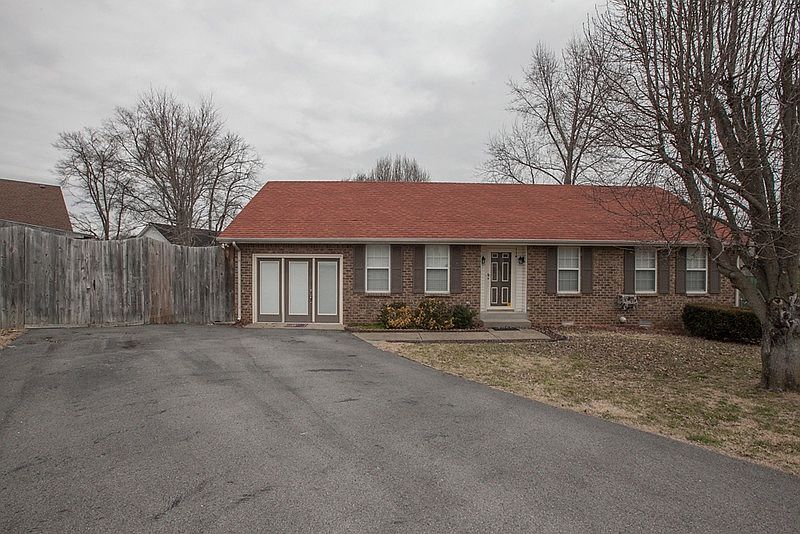 1st image of 114 Kentwell Dr