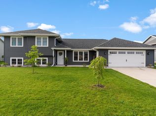 685 Prairie Vw, Evansville, WI 53536