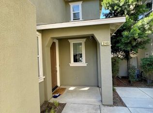 3149 Lisbon Ln, Oxnard, CA 93036