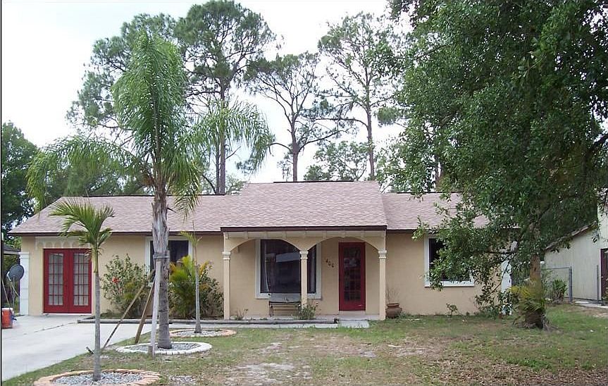 Exterior view of home from street