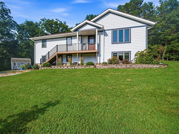 3rd image of 2610 Forest Dr