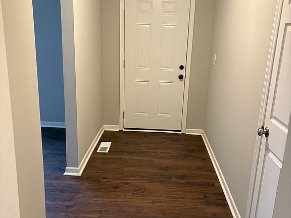 2nd image of 4762 Eastwin Dr