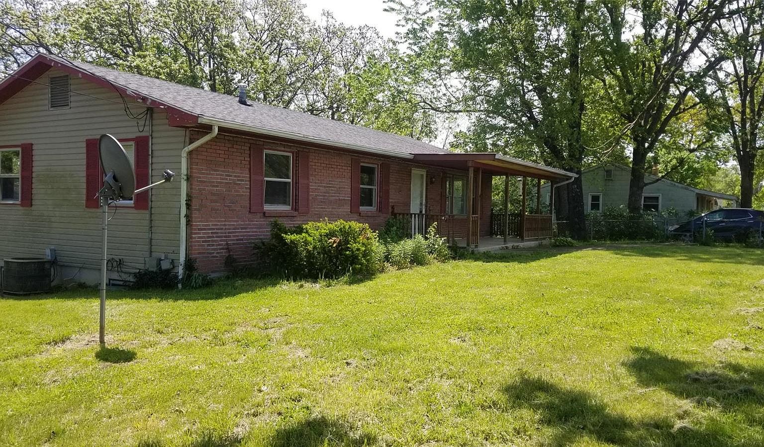 1548 E Springfield Rd, Sullivan, MO 63080 | Zillow