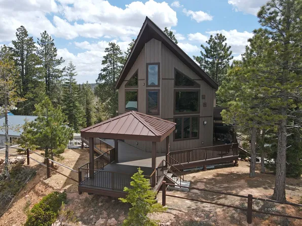1350 W Strawberry Point Rd, Alton, UT 84710