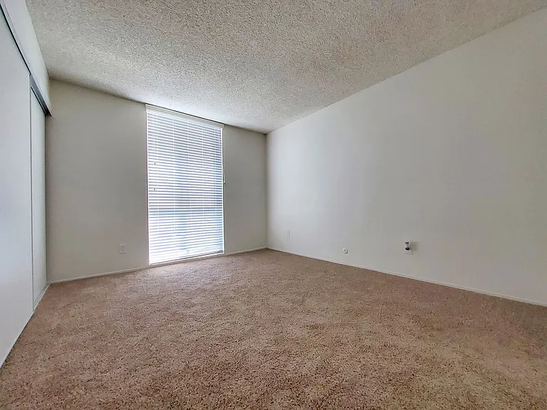 180 N First St. — Photo 9