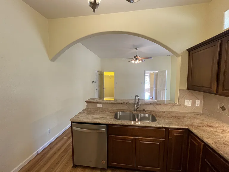 424 Fry St #A — Photo 8
