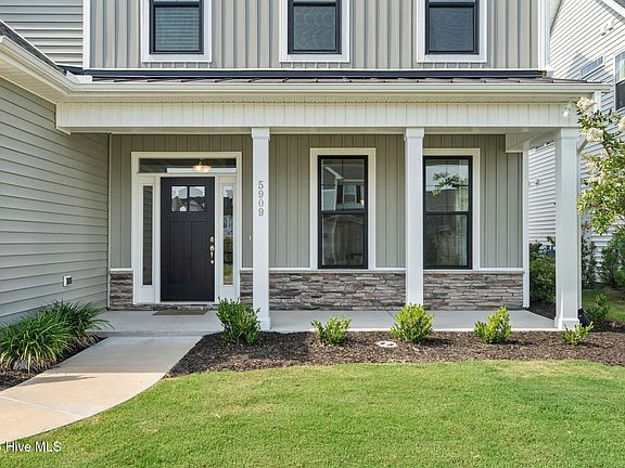 3rd image of 5909 Sweet Gum Drive