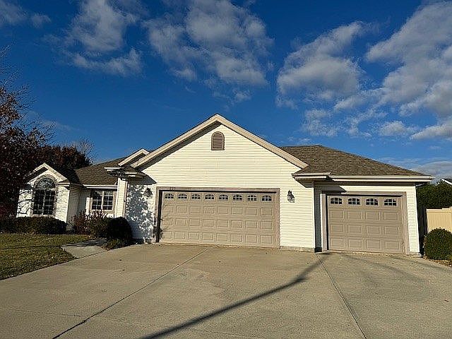 1st image of 225 Highpoint Cir S