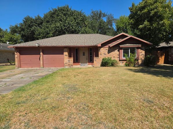 2010 Redwood St