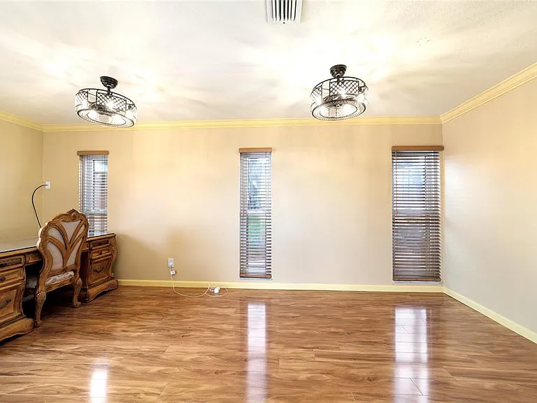5330 Kings Ct — Photo 35
