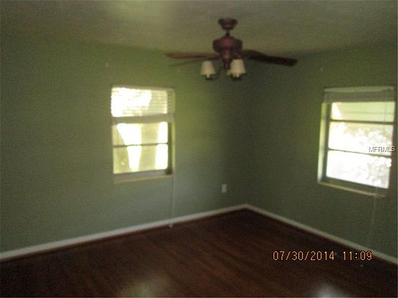 5th image of 118 E Charlotte Ave