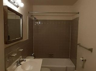 1842 Evarts St, Philadelphia, PA 19152