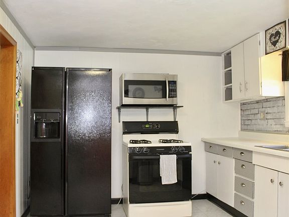 5th image of 1207 Munice Park
