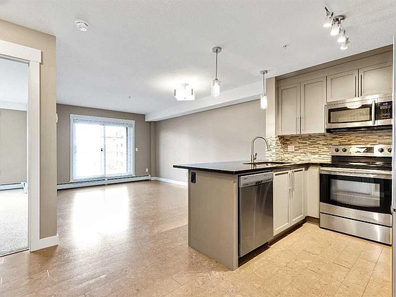 3rd image of 155 NW Skyview Ranch Way NE #1302