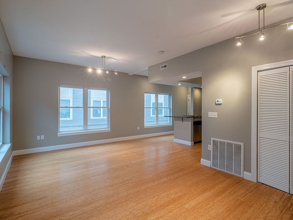 1st image of 1685 Hertel Ave #B202