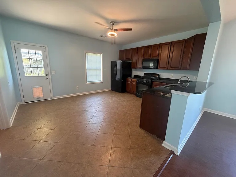 3665 Galloway Ln — Photo 7