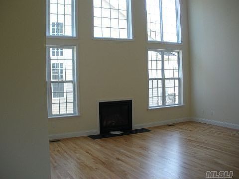 4th image of 15 Joshua Ct