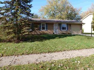 2615 Repton Dr, Fort Wayne, IN 46815