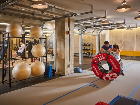 70 Pine Street image 14 of 26