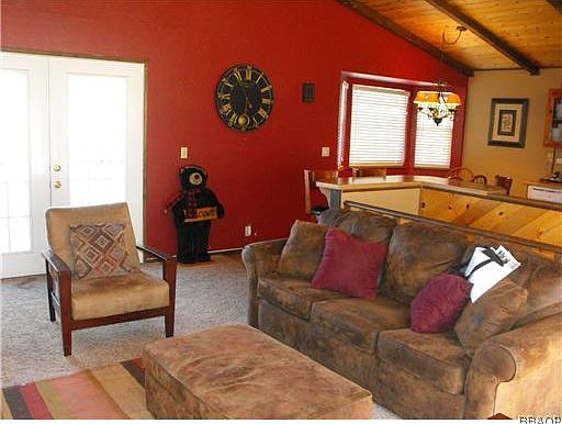 4th image of 43511 Primrose Ct