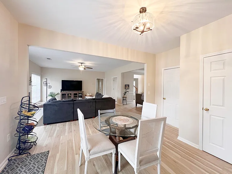 514 Adeline Ct — Photo 13