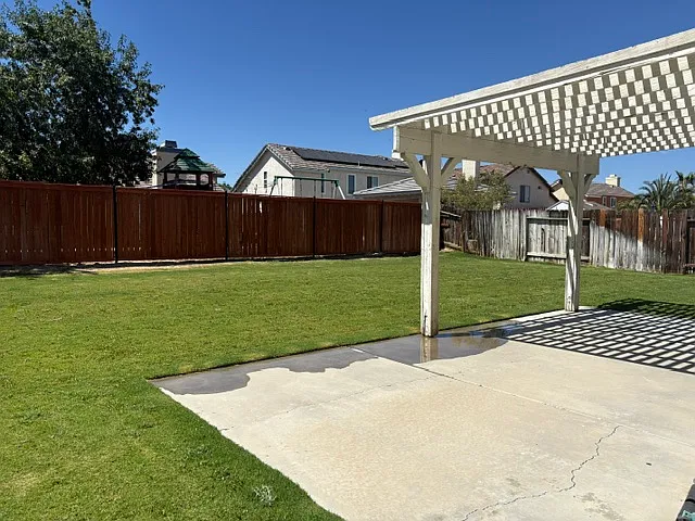 2344 Langhorn St — Photo 23