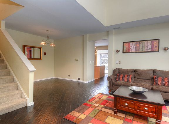 4th image of 568 Peregrine Pkwy